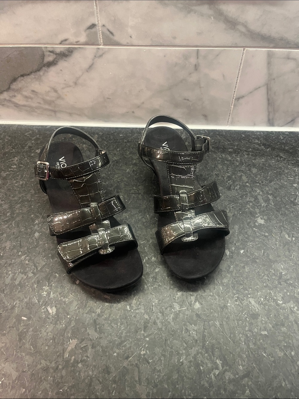 Vionic Black Croc-Embossed Glenda Triple-Strap Sandals